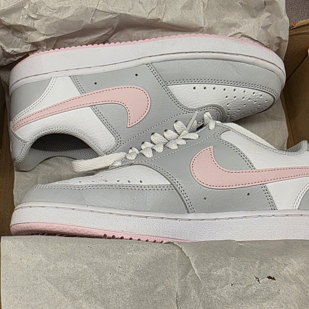 Nike Kids' Sneakers in Gray and Pink  Size 6. Original Price $95.00